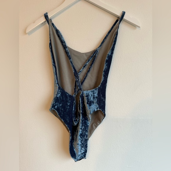STUNNING velvet blue swimsuit - Picture 2 of 6